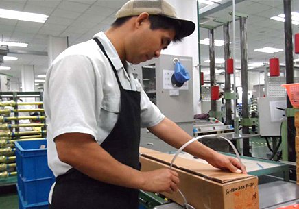 雅威達(dá)提供導(dǎo)軌滑塊,線(xiàn)性滑軌,微型導(dǎo)軌完善的選型，技術(shù)支持服務(wù)