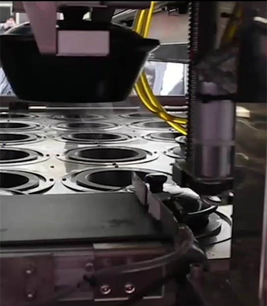 上銀導軌隨煲仔飯機器人現(xiàn)身武漢-