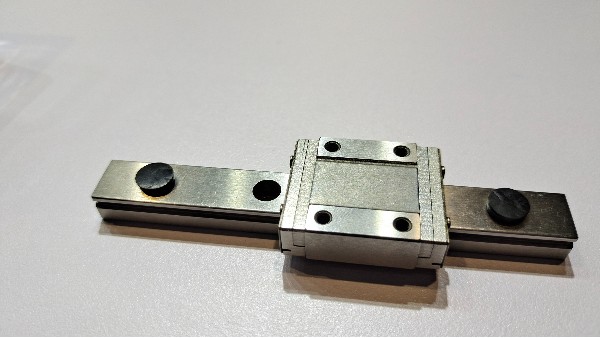 導(dǎo)得精導(dǎo)軌